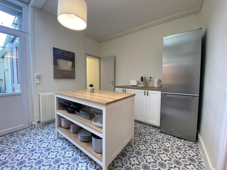 Maison De Charme - 4 Chambres - Courette & Parking Gratuit 阿棉 外观 照片